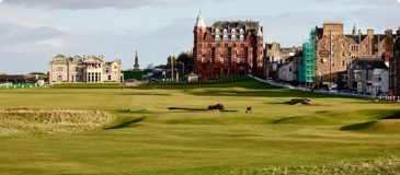 St Andrews fairway with the clubhouse in the background