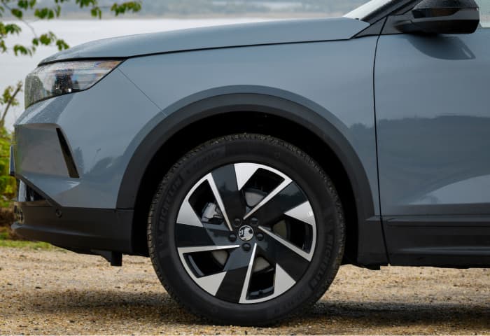 Close-up of Vauxhall Grandland alloy wheel